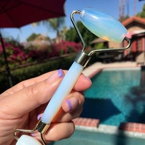 Moonstone Face Roller